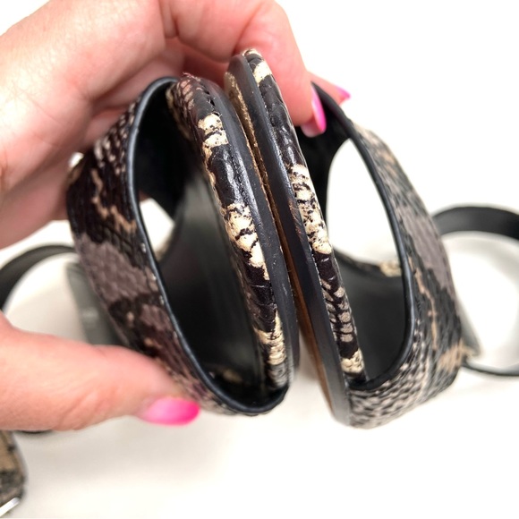 COACH “Pipher” Leather Ankle Strap Block Heel Sandal - Picture 3 of 16